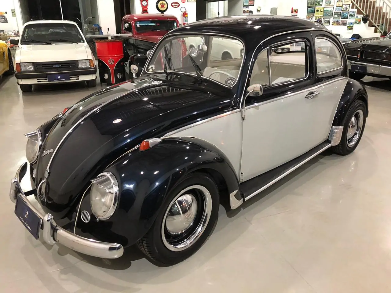 VW FUSCA 1961(SAIA E BLUSA)