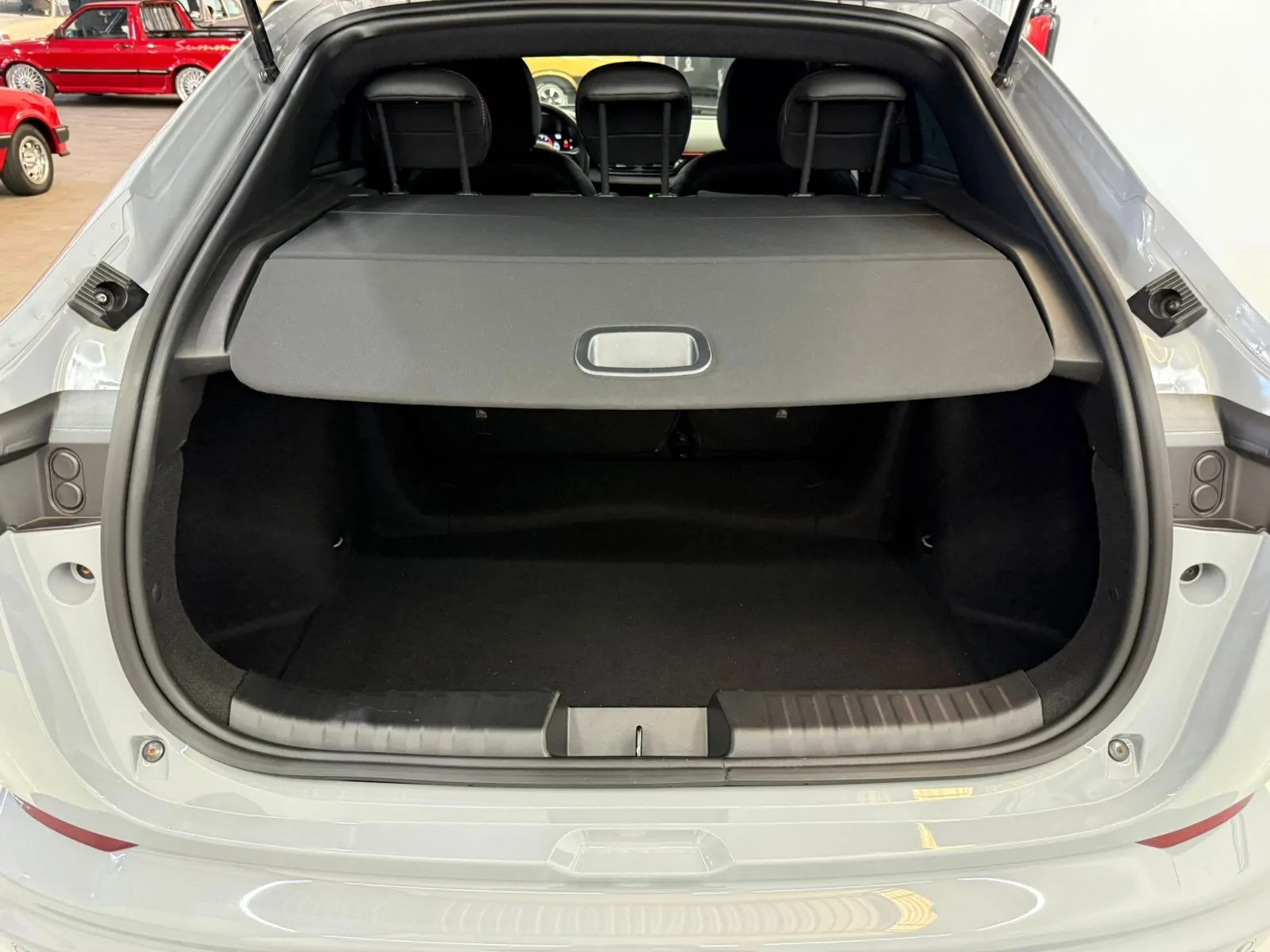 WhatsApp Image 2026-04-14 at 19.30.19