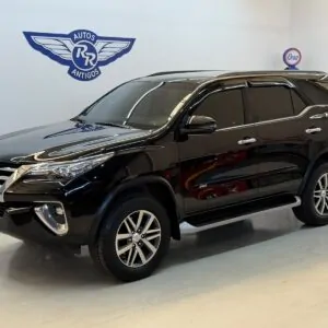 Toyota Hilux SW4 SRX 2018
