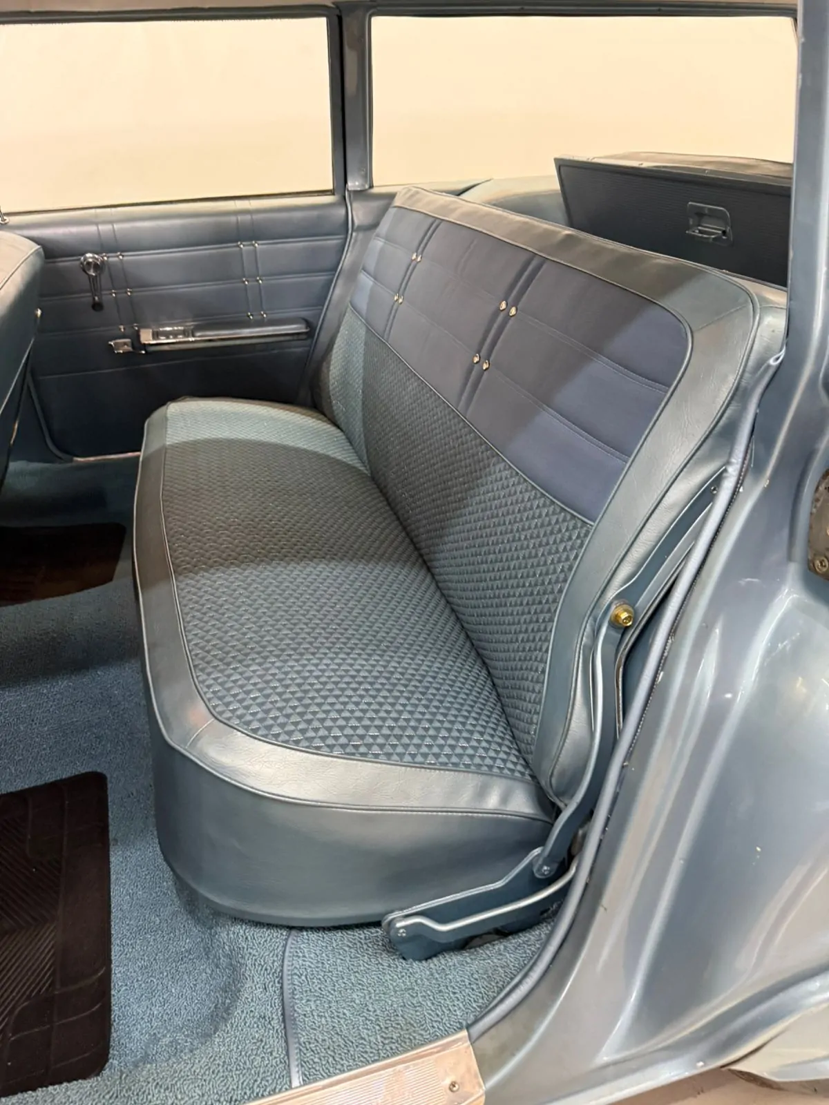 e3363f97-acef-4174-9fb6-d8e1a9e20f67